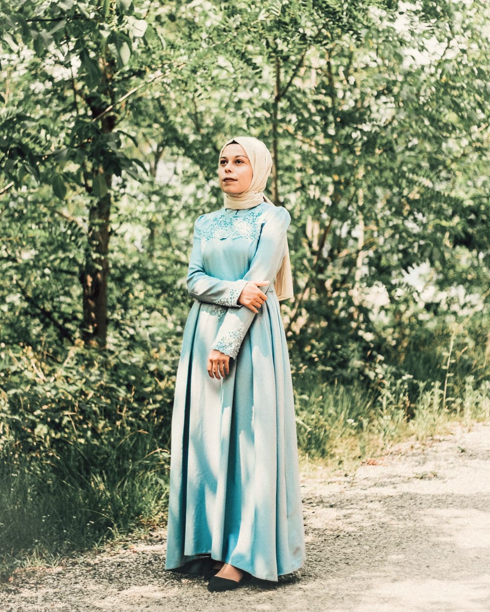 Tulip Pockets with magic zipper Abaya - Black Chiffon Scarf included